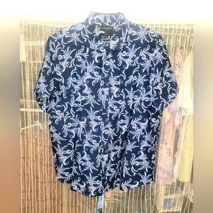 Men's Banana Republic button-down leaf print shirt